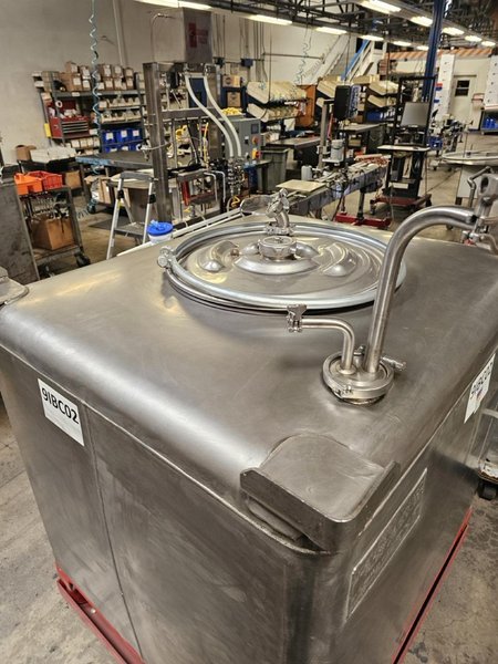 Accutek Bottling Line with Chadam Consultants 2 Head Gravity Filler, Accutek SA-1 Automatic Chuck Capper, Accutek APS106 Labelette Labeler, Everfilt Oil Filtration System, IBC Tanks