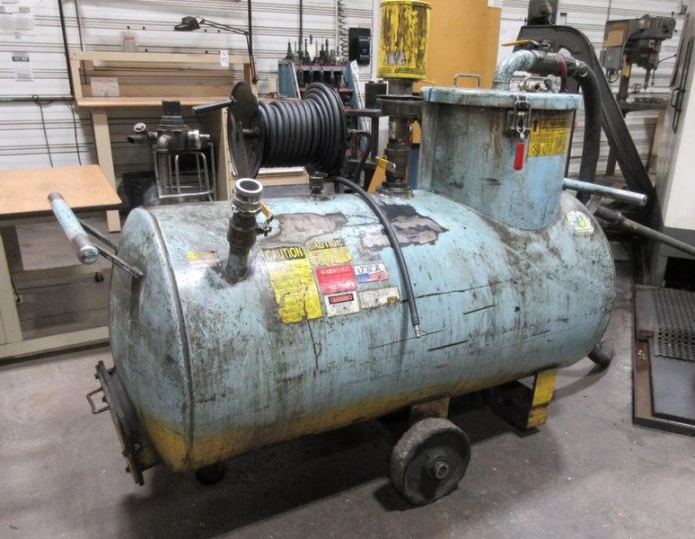 800 LBS ANDERSONS INC YELLOW BELLIED PNEUMATIC SUMP SUCKER: YOBRO #25053