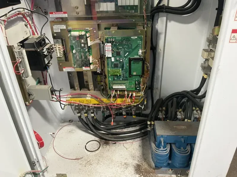 Allen-bradley 1336 Plus Ii Sensorless Vector Variable Frequency Drive - 1336f-bp300-an-en909-l6-ncm-mx909