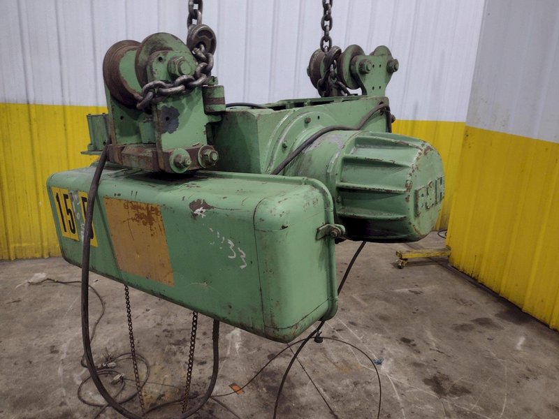 2 TON P&amp;H POWERED CABLE HOIST, WITH ROLLING TROLLEY: YOBRO #25083