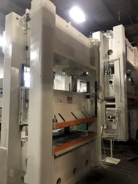 PACIFIC 300 TON HYD PRESS, s/n 8467, STOCK#  13901J