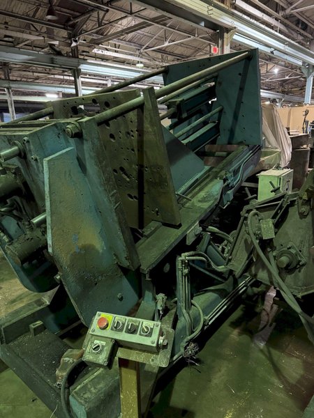 Stahl permenant molding machine with 35&quot; x 42&quot; front platen, 35 x 42 rear platen, hydraulic system and controls, front ejection