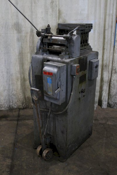 LITTELL STOCK STRAIGHTENER: STOCK #75704