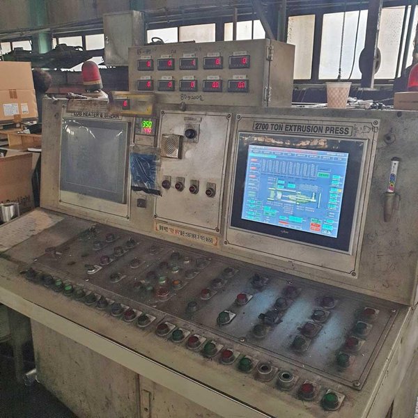 2750 MTon CLECIM SINGLE ACTION OIL HYDRAULIC EXTRUSION PRESS (14149)