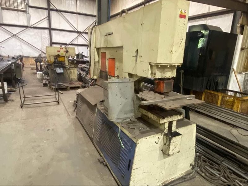 180 Ton Fabmaster 180SD Iron Worker – 2007, Tooling Included