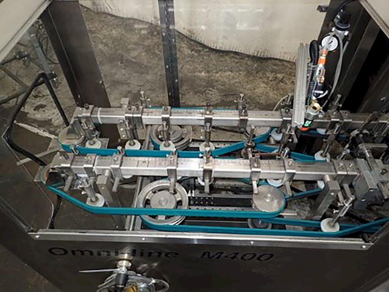 Pace Packaging Omni-Line M400LH S/S Descrambler with S/S Pace Packaging Elevator Conveyor