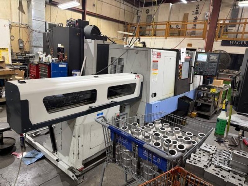 Doosan Puma 240C CNC Lathe, 2013 – LNS Barfeed, Royal Collet Chuck, LNS Chip Conveyor