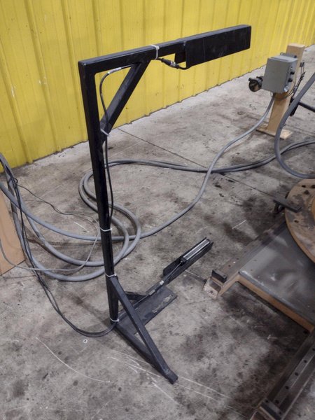 4,000 LBS X 18&quot; CWP MODEL #3RDM-18 DOUBLE END MOTORIZED COIL REEL UNCOILER: YOBRO #23973