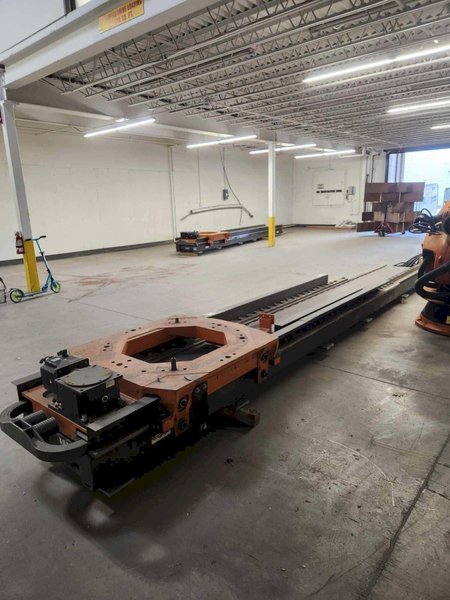 Kuka KR210 Robot With 30′ KL 1500-3 Kuka Rail System, 2010