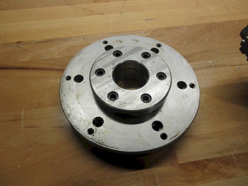 8.25" 3-Jaw Manual Lathe Chuck Direct Mount with Adapter Plate- Auction Item