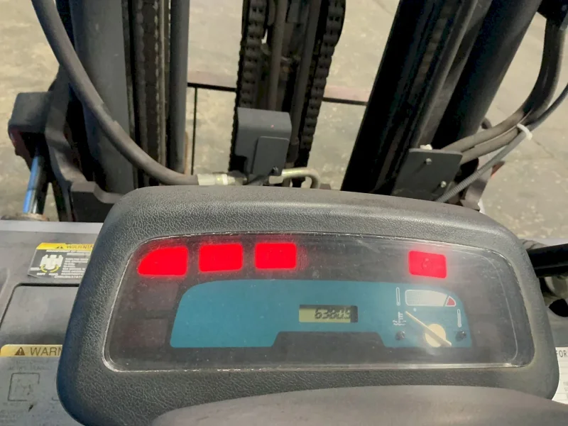 TOYOTA 4950 LBS PROPANE FORKLIFT  -  7FGCU25