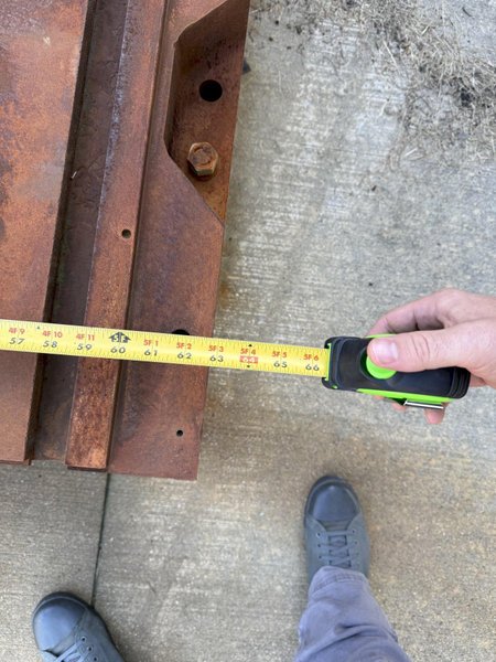 63&quot; X 240&quot; X 6&quot; T-SLOTTED FLOOR PLATE. STOCK # 1002625