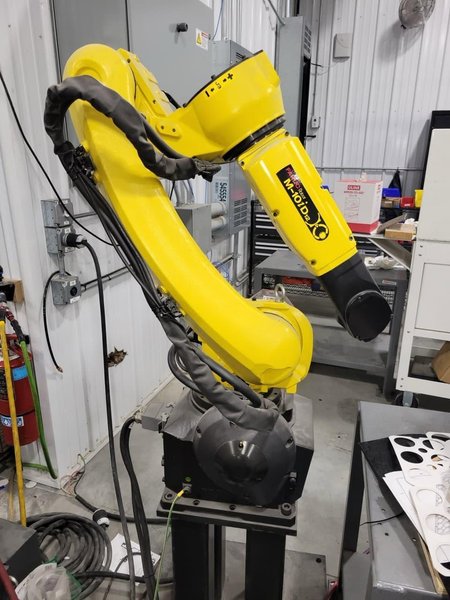 Fanuc M10iD/12 6-Axis Robot w/12kg Payload, 2021 – (Open Box Demo)
