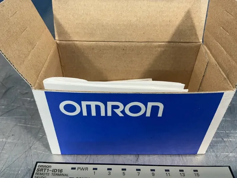 OMRON REMOTE TERMINAL   -  SRT1-ID16