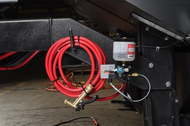 NEW - 30"H x 25"W HYD-MECH V-25 SEMI-AUTOMATIC VERTICAL TILT FRAME BAND SAW