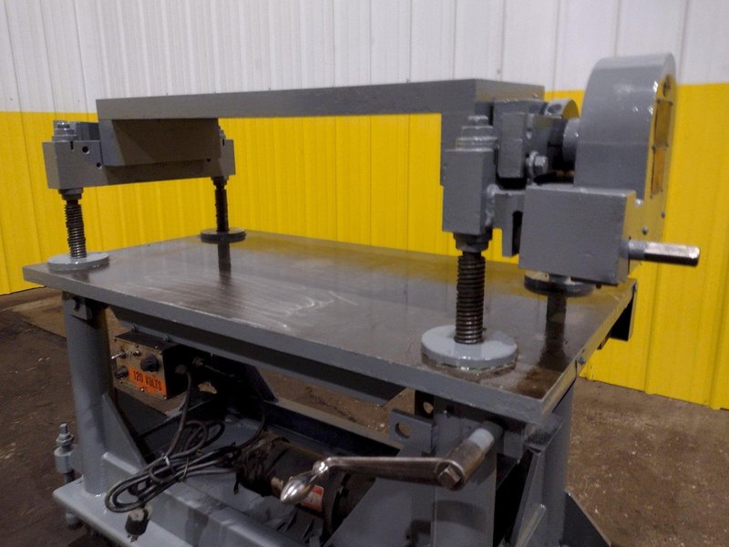 2500 LBS X 42" MACHINE TOOL CORP (MTC) MODEL #E3548 DIE HANDLER / FLIPPER MACHINE: STOCK #19569