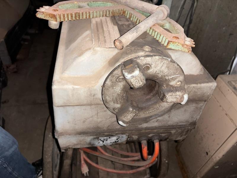 1 - PREOWNED RIDGID PIPE THREADER, MODEL #: 535, S/N: EAM20621D00