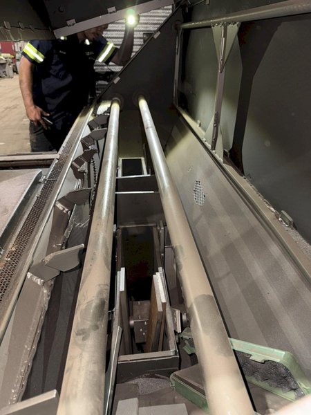 30&quot; x 68&quot; LS INDUSTRIES SHOT BLAST MACHINE WITH DUST COLLECTOR, FOR PROPANE TANKS: STOCK #22767