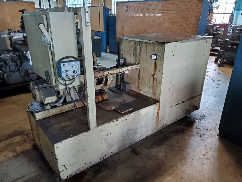 300 GALLON COOLANT TANK w/ 10 HP PUMP. STOCK # 0850323.