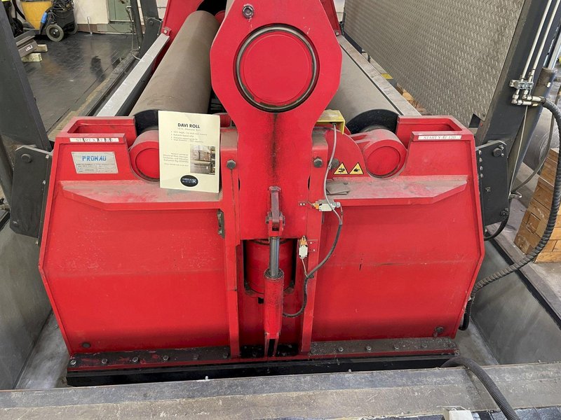 DAVI / Promau 16-inch Diameter CNC Plate Rolling/Bending Machine Model: MCB 3045