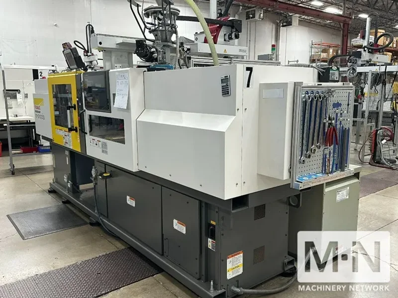 138 TON 6 OZ OR 1.9 OZ MILACRON FANUC ROBOSHOT MODEL S-110iA INJECTION MOLDING MACHINE MFG 2021 (2) AVAILABLE