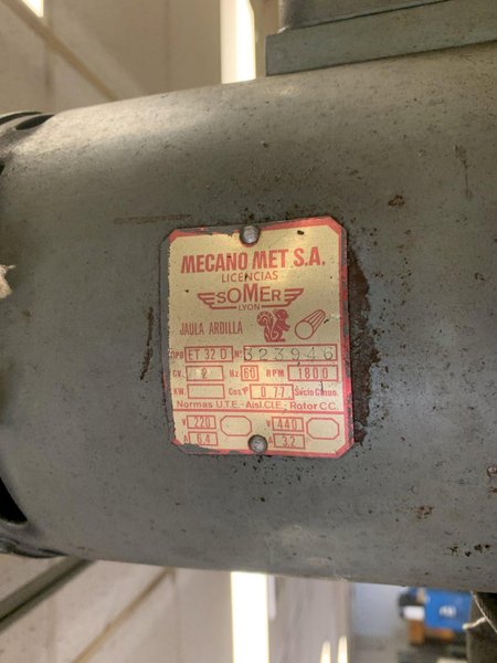 Kondia Model G Vertical Mill, S/N G-370.