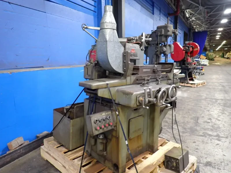 DOALL 18" X 6" SURFACE GRINDER   -  D618-7