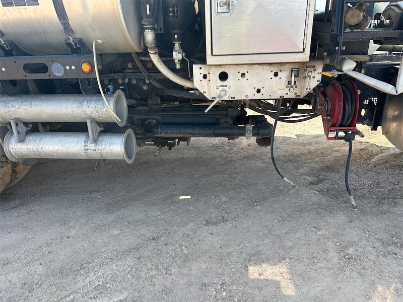 2012 Mack GU 713 1M2AX09C1CM010798