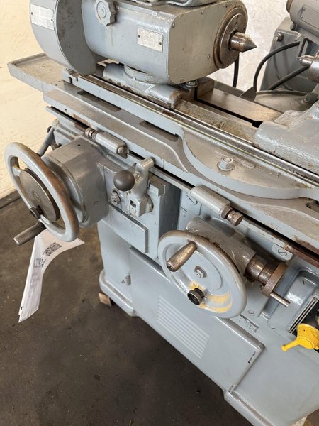 BROWN &amp; SHARPE NO. 13 CYCLINDRICAL GRINDER. STOCK # 1223924.