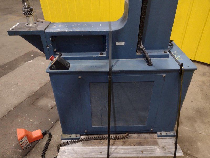 WILSON INSTRUMENTS SERIES B2000 HARDRESS TESTER W/ INSTRON DRO: STOCK #19144