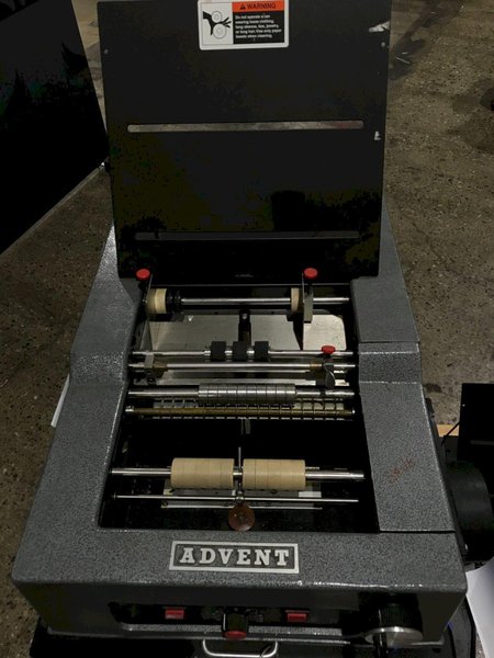 ADVENT LABEL APPLICATOR CO MODEL NO.200 WITH STANDING CART