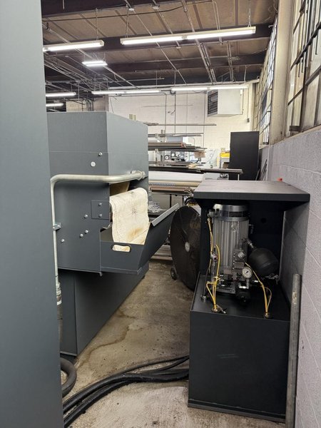 DMG Mori DMU 40 eVo UMC, 2016 – Full 5 Axis, Through Spindle Coolant, Renishaw Probe, Siemens Control, Chip Conveyor