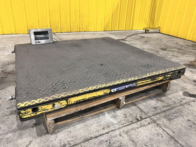5,000 LB METTLER TOLEDO INDUSTRIAL FLOOR SCALE: STOCK 22099