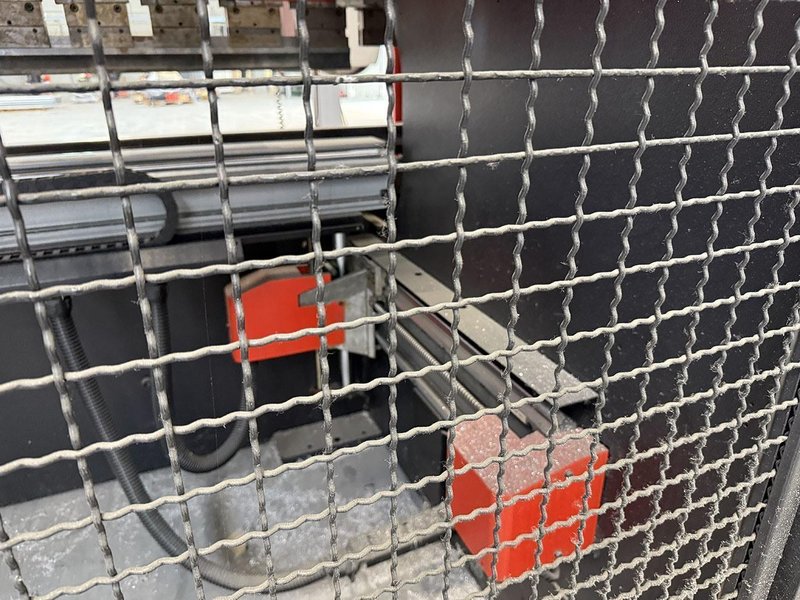 Amada - HFP 130 ton x 4100 mm CNC