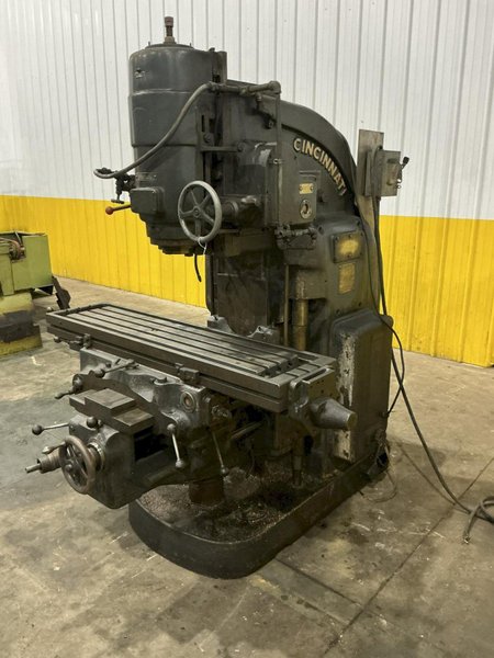 #2 CINCINNATI MODEL #2V VERTICAL MILL: YOBRO #25931