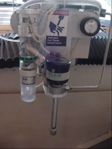 1998 FLOW BENGAL 2' X 4' | Waterjet Cutters