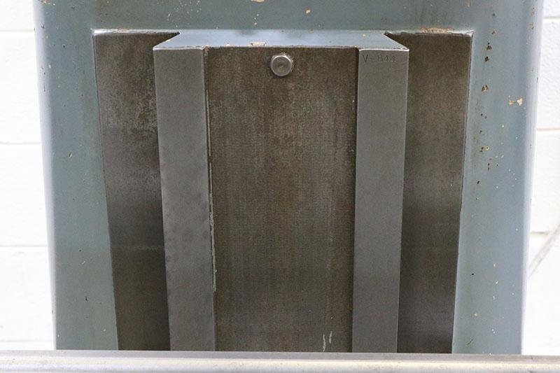 CLAUSING-KONDIA Vertical Milling Machine, Model: FV1