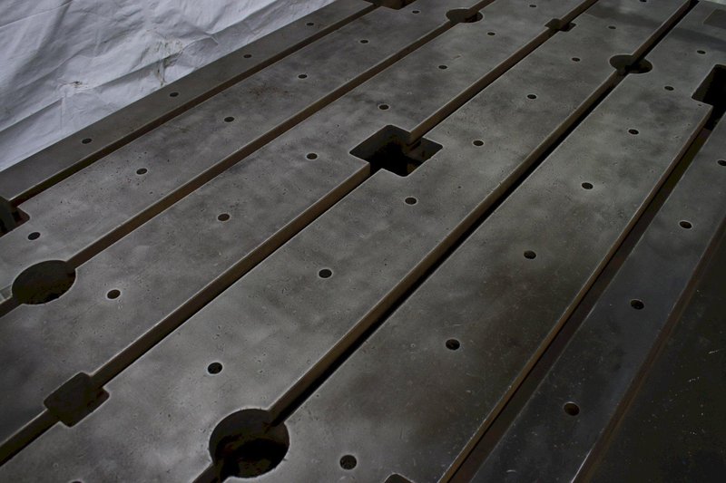 10&#039; X 5&#039; X 16&quot; T SLOTED FLOOR PLATE: STOCK #76042