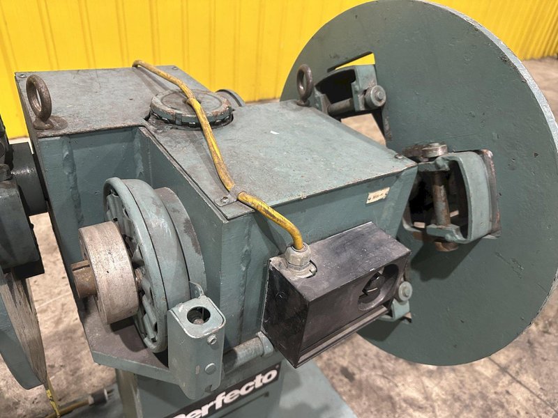 2,000 LBS X 13&quot; PERFECTO MODEL #RD1-12B DOUBLE END COIL REEL UNCOILER: STOCK #23245
