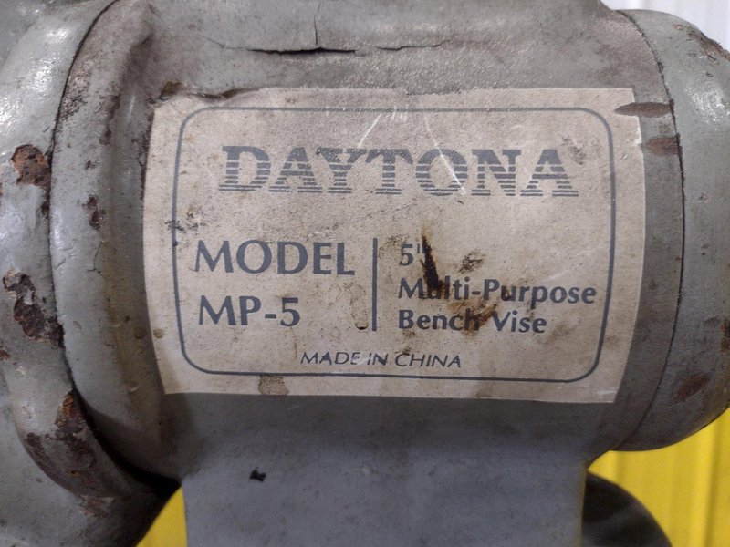 DAYTONA MACHINE VISE ON A MOBILE STAND: STOCK #23135