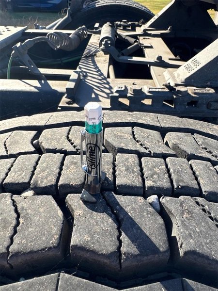 2020 Freightliner Cascadia 1FUJHHDVXLLLC1679