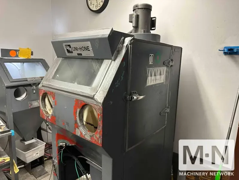 42 Ton Uni-Hydro 42-14 Hydraulic Ironworker