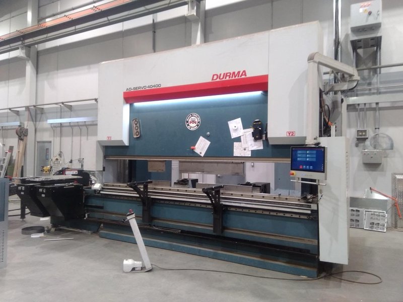 440 Ton x 13′ Durma  AD-Servo 40400 CNC Press Brake, 2022 – 6 Axis Back Gauge, CNC Crowning, Hydraulic Top &amp; Bottom Clamping