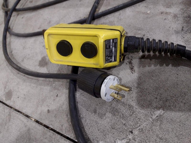 60" X 48" X 3500 LB SOUTHWORTH MODEL #LS4-36 DOUBLE ROLLER TOP LIFT TABLE, 110V SINGLE PHASE: STOCK #20926