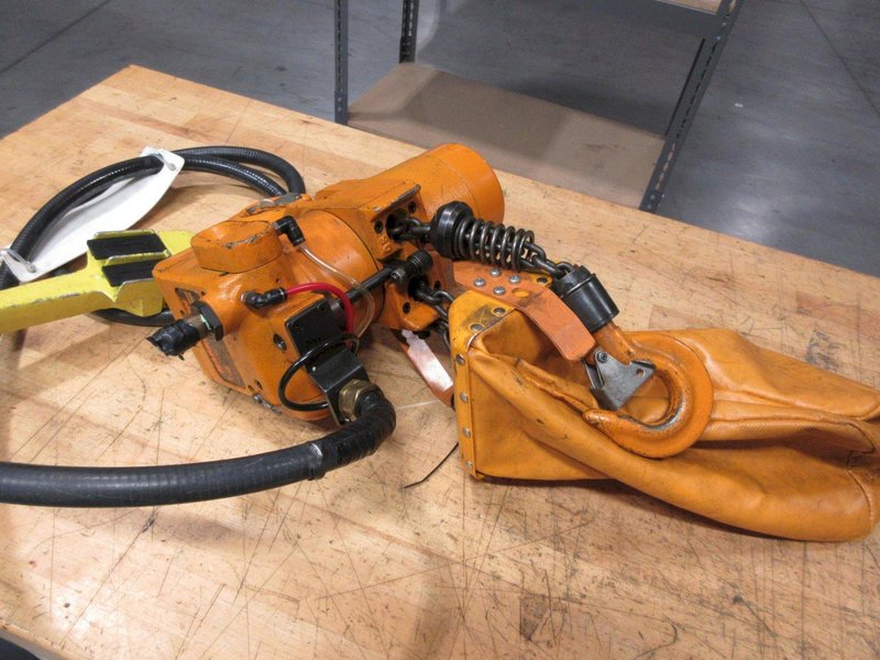 Harrington 1/4 Ton Pneumatic Chain Hoist, Model TCR250P- Auction Item