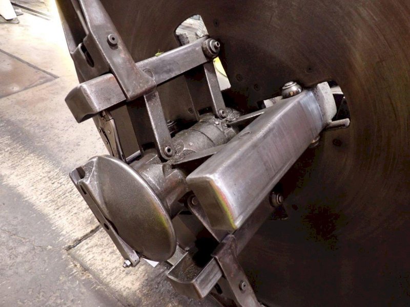 4,000 LBS LITTELL DOUBEL END CENTERING REEL: YOBRO #24315