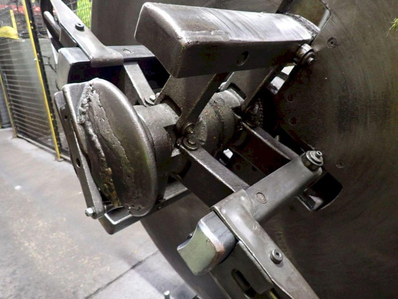 4,000 LBS DOUBLE END LITTELL AUTO CENTERING REEL: YOBRO #24308