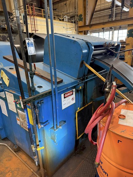 500 TON VERSON S2-500-108-60T STRAIGHT SIDE DOUBLE CRANK PRESS. STOCK # 0329626