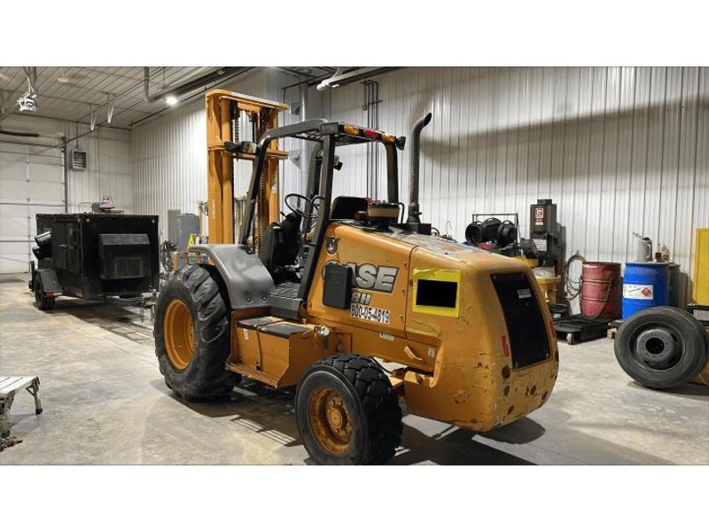 Case 588H Rough Terrain Forklift, 2015 – 8,000LB Capacity, Low Hours
