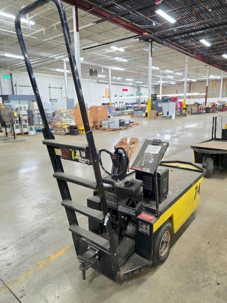 24 VOLT EZ-GO MODEL XI-640 TEXTRON CHASER/TUGGER CART #74: YOBRO #24638